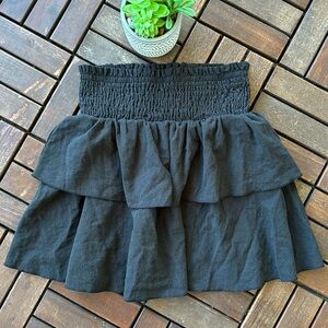 ✨GUC✨ SHEIN Black Ruffle Skirt - Size Petite XXS